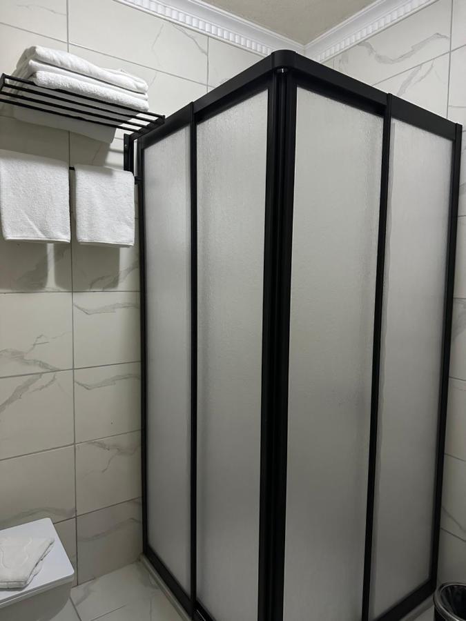 Special House & Private Transportation Istanbul Airport-By Loft Apartment Arnavutkoy Bagian luar foto